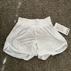 Lululemon shorts size 4